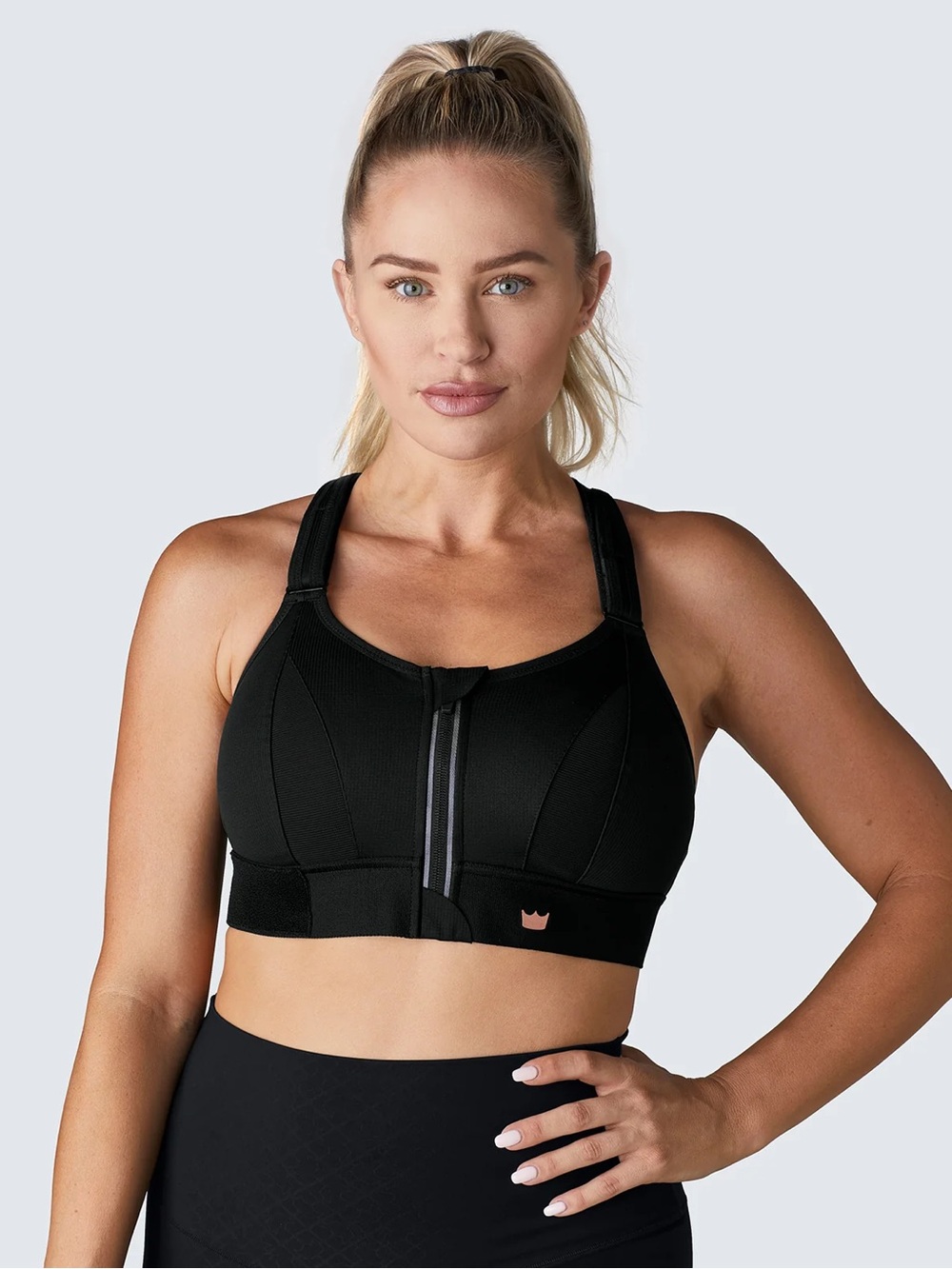 Shefit Women's Ultimate Sports Bra In Black Size Small